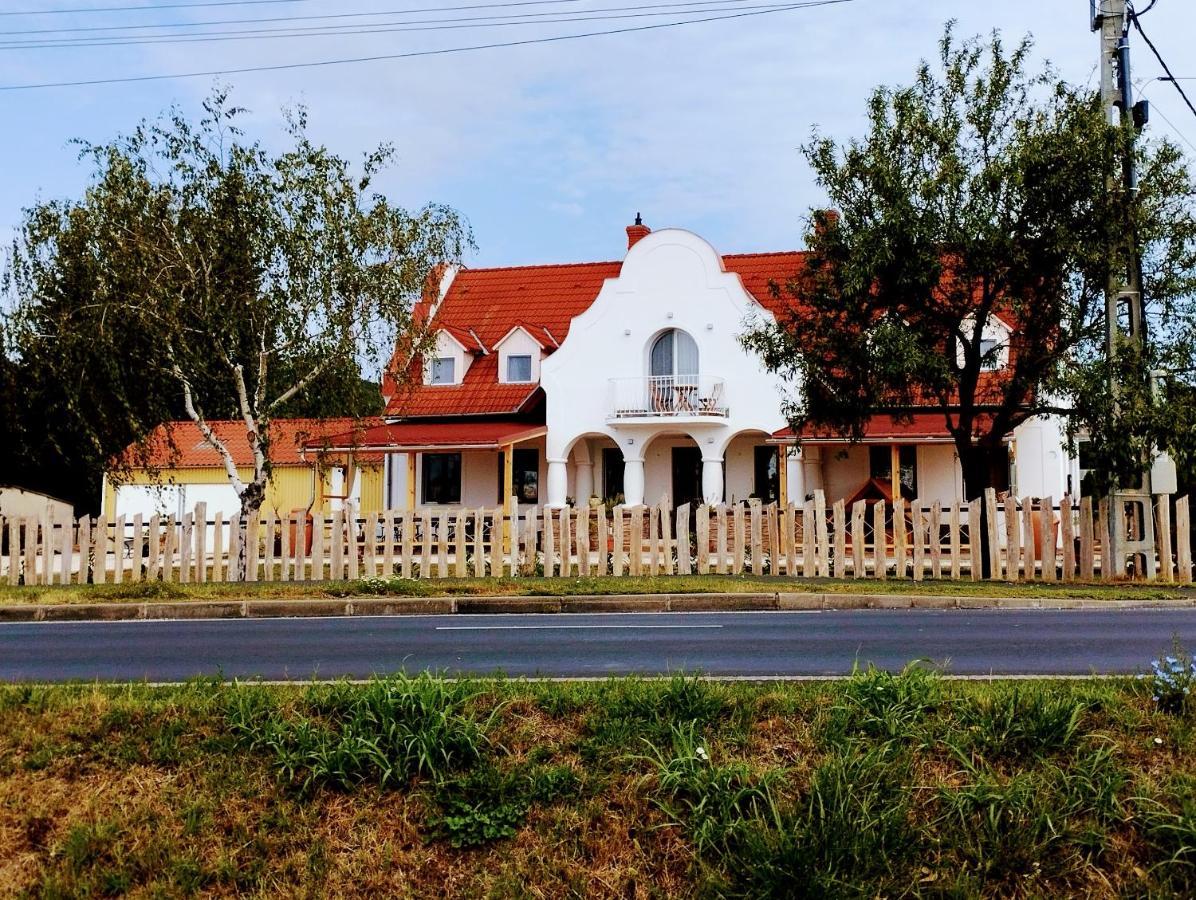 Regori Haz Hotel Balatongyörök Exterior foto